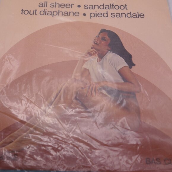 SECRET One Size All Sheer Sandalfoot Made in Canada 100% Nylon AQUA Panty Hose - Picture 2 of 12